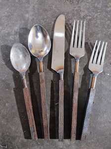 Achetez des cuillères et des fourchettes en fer directement auprès des fabricants. Nous fournissons des couverts artisanaux dans le monde entier pour les chaînes de restaurants. - Product Image 5