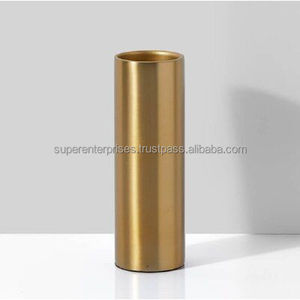 Vase à fleurs en métal élégant pour un espace de vie contemporain avec un design minimaliste et un attrait artistique - Product Image 6