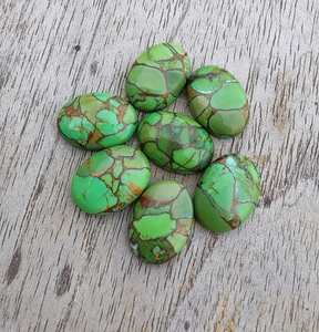 Cabujón de Turquesa Verde Cobre, Gema Ovalada Suelta para Joyería, Manualidades y Coleccionismo - Product Image 5