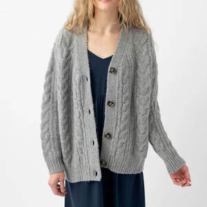 เสื้อคาร์ดิแกนผู้หญิง ดีไซน์ถักที่อบอุ่นและมีสไตล์ เหมาะสำหรับสวมใส่ในชีวิตประจำวัน ชุดลำลอง และให้ความสบายในสภาพอากาศเย็น - Product Image 1