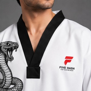 Uniforme de taekwondo resistente hecho con materiales ligeros y transpirables para mayor comodidad, confianza y durabilidad. - Product Image 5