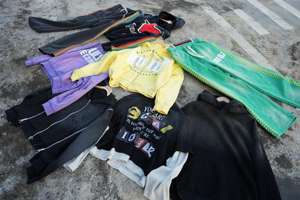 Nouvelle Tendance Hiver Vintage Streetwear Survêtement Épais en Coton Unisexe avec Logo Personnalisé Imprimé et Strass Solides, Ensemble 2 Pièces (Sweat à Capuche et Pantalon de Survêtement) - Product Image 5