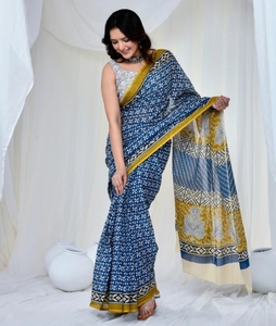 Sari en coton pur imprimé géométrique et floral pour femme KV avec chemisier non cousu (bleu) - Réversible, séchage rapide, idéal pour mariage/fête d'automne - Product Image 3