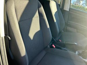 Buena Oferta, Pollo 1.0 TSI, 6 Velocidades, Manual, Hatchback, Plateado Metálico, 5 Puertas - Product Image 4