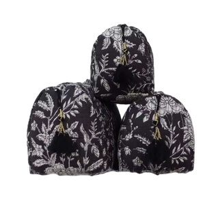 Juego de 3 piezas de neceser de algodón indio con estampado Floral, bolsa de lavado acolchada, Kit de afeitado, neceser de moda de PVC y nailon para viaje - Product Image 1