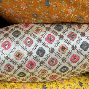 Tela Bordada Mono Banglori - Material de Seda Banglori Suave de Primera Calidad con Cuentas Florales para Vestidos de Boda para Niñas y Niños, Sarees - Product Image 1