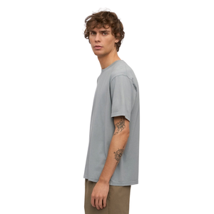 Camiseta de Manga Corta con Cuello Redondo para Hombre, Corte Regular Relajado, Espalda Lisa, Jersey Informal, Fabricación Personalizada OEM, Suministro de Fábrica de Ropa al por Mayor - Product Image 5