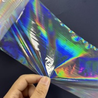 Film de lamination holographique brillant effet arc-en-ciel froid pour étiquettes autocollantes/sacs cadeaux/boîtes cosmétiques Impression flexible