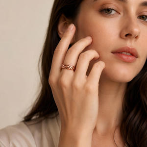 Anillo de Cobre Puro Vintage Ajustable con Diseño de Rayas Diagonales en Chevron, Anillo de Dedo de Cobre Sólido con Borde Plano - Product Image 2