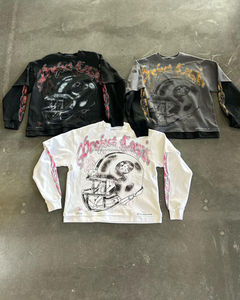 เสื้อยืดแขนยาวผู้ชายทรงโอเวอร์ไซส์ สตรีทแวร์ คอกลม ผ้าคอตตอนเจอร์ซีย์ พิมพ์ลายหมวกกันน็อคฟุตบอล ดีไซน์สั่งทำได้ บริการ OEM - Product Image 1