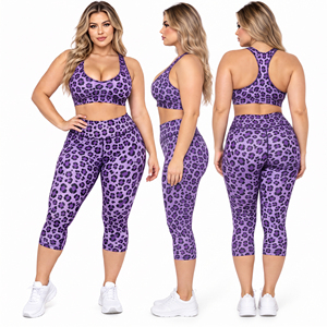 Ensemble de yoga 2 pièces pour femmes, soutien-gorge de sport imprimé, leggings capri respirants, séchage rapide, ensemble de compression 2 pièces pour la salle de sport, longueur genou - Product Image 5