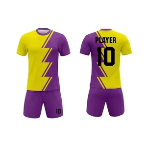 Ensembles d'uniformes de football personnalisés unisexes, couleurs personnalisées professionnelles, maillots et shorts extensibles, prix de gros, 100% polyester respirant - Product Image 2