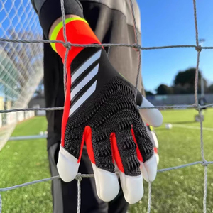 Gants de gardien de but de haute qualité, paume en latex à adhérence supérieure, bande de poignet sécurisée, ajustement confortable pour les professionnels et l'entraînement - Product Image 3