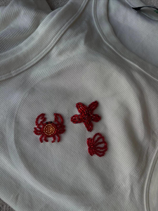Elegante Top Corto de Algodón Hecho a Mano con Cuentas, Diseño sin Mangas, Bordado Personalizado, Color y Logotipo Personalizables, para el Día de San Valentín - Product Image 3
