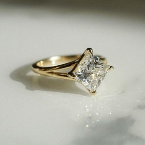 Lab Grown 2.50 CT Princess Cut Diamond Promise <b>Ring</b> For Women's With 14K Solid Gold Fine Anniversary Charm For Partners - Product Image 2