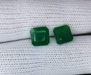 Par de Esmeraldas Naturales de Zambia, 2 Piezas, Certificadas, Esmeraldas Verdes a Juego, Piedras Preciosas Sueltas para Joyería - Product Image 1