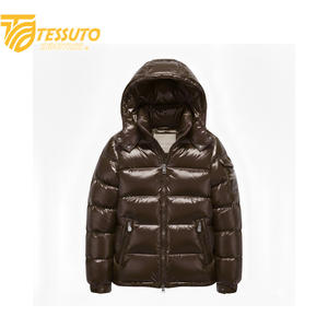Veste matelassée noire brillante avec capuche et logo personnalisé – Manteau d'hiver en duvet pour homme – Fabricant en gros OEM - Product Image 5