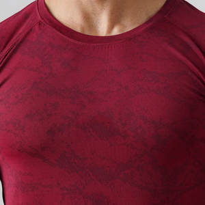 T-shirt de sport léger à sublimation, coupe ajustée, imprimé camouflage, séchage rapide, idéal pour l'entraînement en salle de sport – Nouvelle collection très prisée - Product Image 6