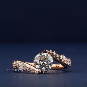 Anillo Minimalista de Oro de 14K con Diamante Cultivado en Laboratorio con Corte Marquesa para Mujer, Joyería Fina Ecológica, Elegante Anillo de Compromiso, Regalo para Ella - Product Image 1