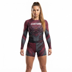 Conjunto de Compresión MMA para Mujer, Negro y Amarillo Neón, Sublimado, Ajustado, con Shorts que Absorben la Humedad y Camiseta de Manga Larga - Product Image 4
