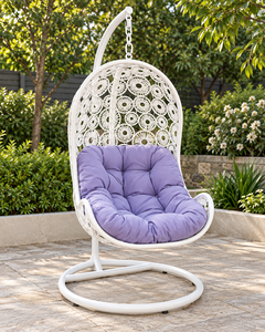 Fauteuil suspendu en rotin PE blanc avec coussin violet, balançoire de patio extérieure au design contemporain pour 1 personne - Product Image 3