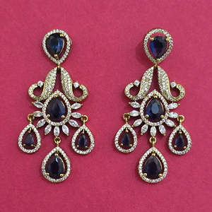 Hermosos Pendientes Clásicos de Circonita Cúbica de Diseño con Baño de Mehndi 444132 - Product Image 1