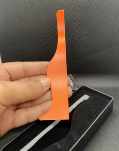 Saaqaans Enterprises - Navaja de Afeitar Profesional Curva, Acabado Naranja, Acero Inoxidable, Ligera, de un Solo Filo, con Cuchilla Reemplazable, para Barbería - Product Image 3
