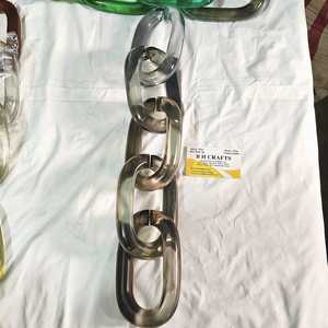 Eslabones de Cadena de Resina de Gran Tamaño en Dos Tonos con Diseño de Arte Folclórico que Resalta la Variedad de Colores para Decoración del Hogar - Product Image 1