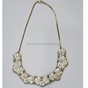 Collar de cuentas y resinas - Product Image 5