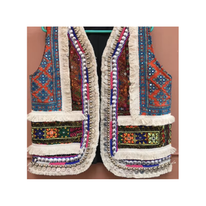 Chaqueta Vintage Banjara, Estilo Boho, Bordado con Monedas, Étnica, Tribal, Hecha a Mano, con Espejos, Chaqueta de Diseñador de Moda para Mujer - Product Image 1