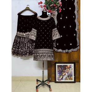 Conjunto Elegante de Terciopelo para Fiesta, Top y Pantalón con Dupatta, Manga Tres Cuartos, para Mujer - Product Image 6