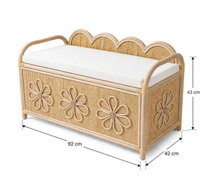 Asiento de almacenamiento hecho a mano con una hermosa base semicircular y motivos florales para habitación infantil. - Product Image 6