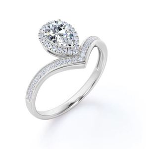 Bague de fiançailles en moissanite taille poire 1,5 carat plaqué or 14K sertie à griffes, luxueuse et élégante, pour mariage, promesse ou cadeau de fête pour elle - Product Image 3