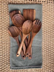 Ensemble d'ustensiles de table en bois bio 5 pièces : cuillère, fourchette, outils de service, lavable au lave-vaisselle, accessoires de cuisine écologiques - Product Image 1