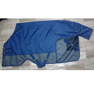 Tapis de cheval en laine Ribstop personnalisé 600DNR imperméable et respirant avec doublure Polyfill 0 GSM et Tafta pour une utilisation estivale - Product Image 1