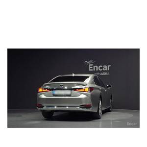 Lexus ES Luxury Plus 2024, 9 Meses de Uso, 13,713 km, Volante a la Izquierda, Asientos de Cuero, Cámara Trasera - Product Image 4