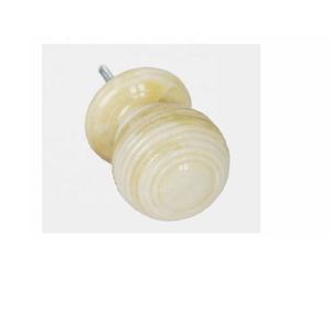 Nouvelle arrivée bouton d'armoire en os poignée de porte d'armoire moderne à la main bouton de tiroir en os bouton décoratif bouton en os de meubles - Product Image 1