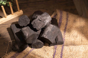 Vente Flash - Charbon de Bois Dur Noir en Gros à Prix Abordable du Vietnam - Charbon de Café, Lychee, Khaya, Mangrove, Longane, Eucalyptus - Product Image 3
