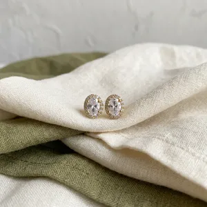 Pendientes de Diamante Cultivado en Laboratorio, Corte Oval Premium de 9x7mm, Cuatro Puntas, Color D, Certificado IGI, Oro de 10K, Joyería Fina Elegante - Product Image 5