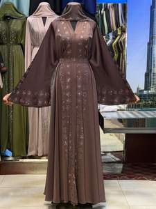 Abaya Premium Hecha a Mano con Cuentas para Mujer, Estilo Turco, Cuello en V, Vestido Moderno y Elegante de Poliéster para Celebraciones del Eid, Eventos, Exportación - Product Image 2
