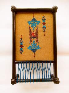 Nouvelle planche à charcuterie en bois massif d'acacia avec résine époxy, design traditionnel en corde de charpai pour la décoration du Ramadan et de Diwali - Product Image 3