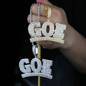 Pendentif GOE God Over Everything plaqué or avec cristaux et strass, bijoux hip-hop pour hommes - Product Image 5