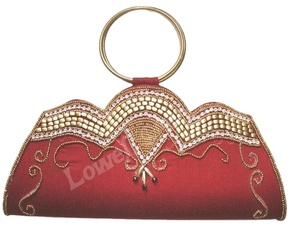 Pochette Lowellcraft en satin avec poignée anneau et chaîne d'épaule pour soirée, sac à main pour femme - Product Image 1