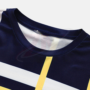 Camiseta de Manga Corta con Estampado Geométrico para Hombre, Cuello Redondo, Corte Regular Informal, Top de Poliéster con Estampado Digital - Product Image 4