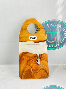 Planche à découper en bois massif de qualité supérieure avec résine époxy bleue, planche à fromage de luxe, planche à charcuterie en résine époxy pour la cuisine par FWE - Product Image 3