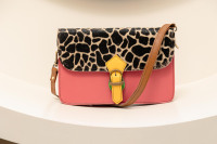 Tas kulit bulu daur ulang gaya Barat Multi Warna tas selempang bahu buatan tangan tas bulu untuk penggunaan Wanita