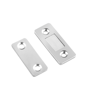Portes de placard dissimulées sans perçage, portes coulissantes magnétiques à fermeture automatique avec loquets, ferme-portes et attaches magnétiques pour tiroirs - Product Image 1
