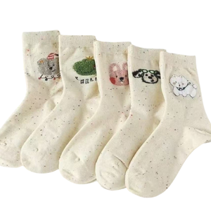 Calcetines Blancos para Mujer, Calcetines a Media Pantorrilla, Estilo Otoño e Invierno, Estilo Moderno, Borde Enrollado, Calcetines Holgados, Calcetines con Dibujos Animados de Perros Lindos - Product Image 1