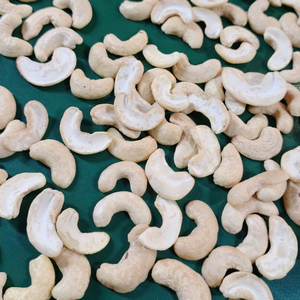 FREE Sample Broken Cashew <b>Nuts</b> <b>Kernels</b> Split Cashews SANTIGO Ready To Ship Kaju Badam - Product Image 1