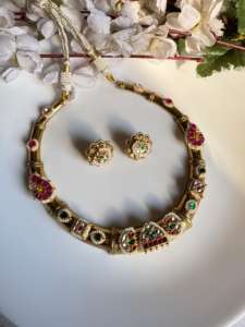Kundan Gold matt HASLI necklace with earnings Brass based - Product Image 3